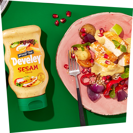 Develey Foodtrip Sesam Sauce 300 ml mit Hähnchensalat