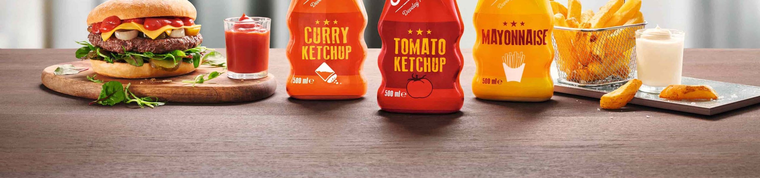 Our Original Hintergrund: Tomato Ketchup, Curry Ketchup und Mayonnaise